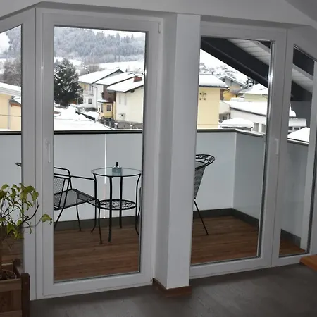 Apartament Sprung *